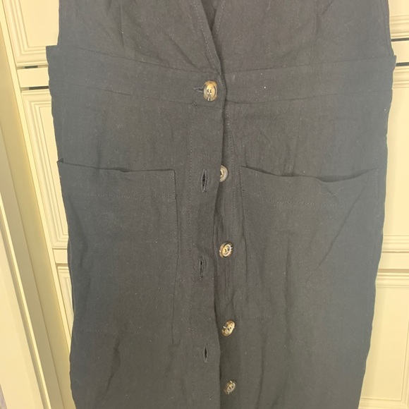 Black dress with buttons and pockets - Picture 3 of 3